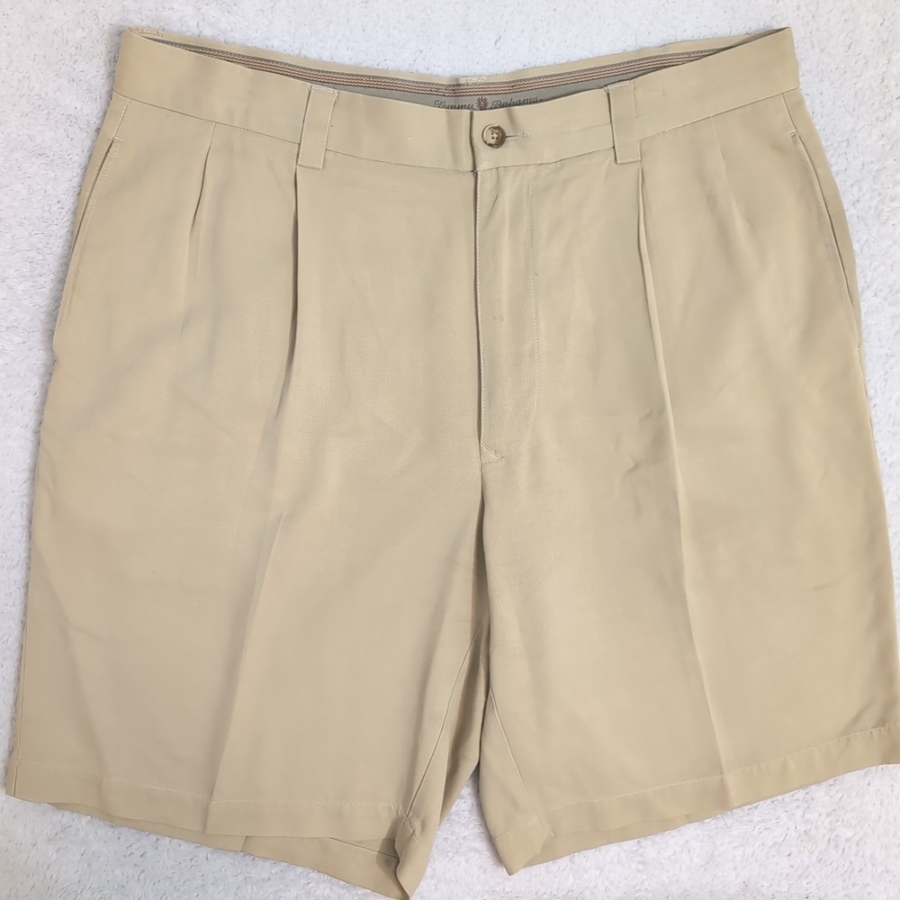 Tommy Bahama Men's 33x8.5" 100% Silk Shorts Dark Beige Pleated